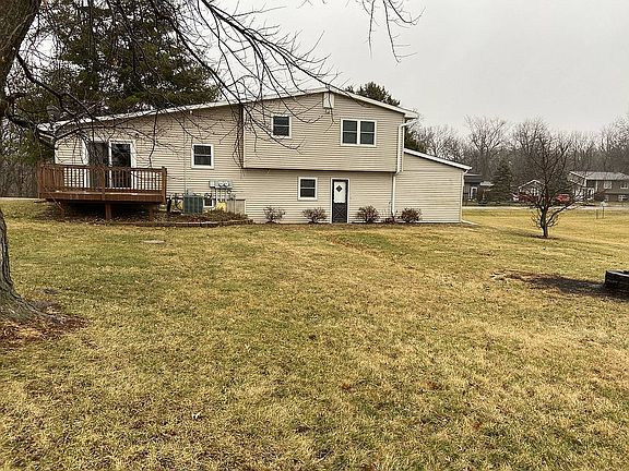 2nd image of 141 Skyline Dr