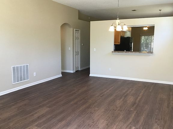 4th image of 12849 Black Angus Dr