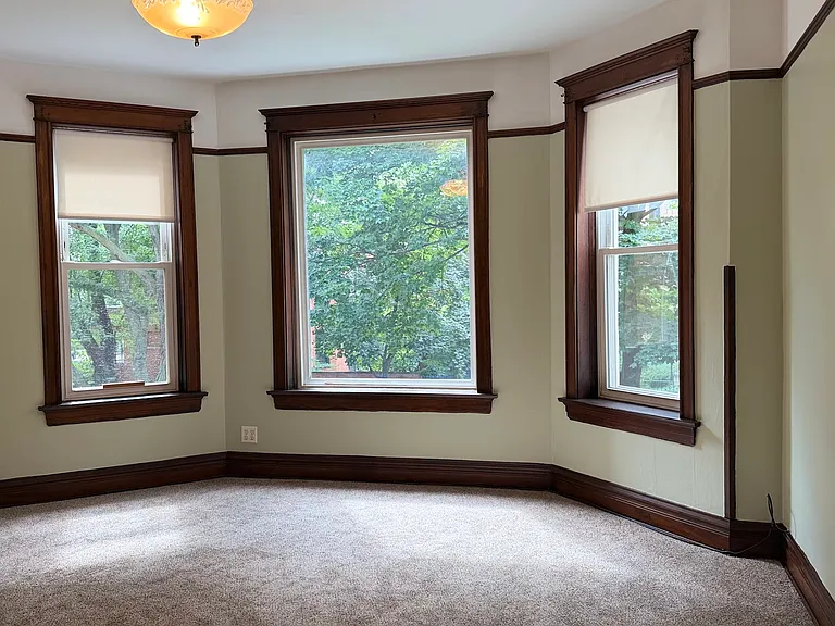 4511 N Greenview Ave #2 — Photo 11