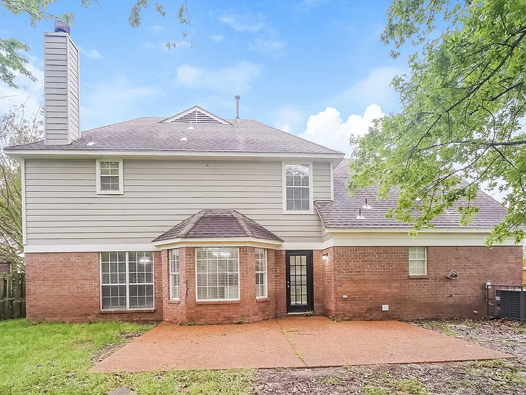 7228 Hunters Horn Dr — Photo 17