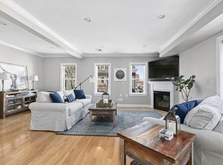 390 K St #2, South Boston, MA 02127