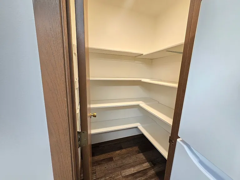 Chaplewood 2 Apartments — Photo 2