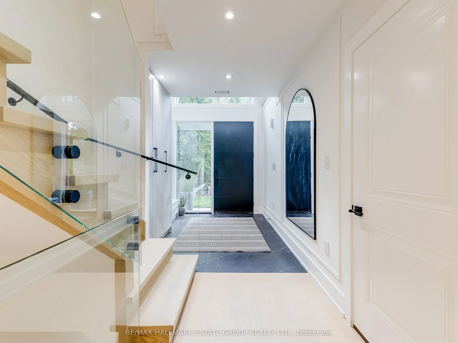 5 bed, $6,800 — Photo 4
