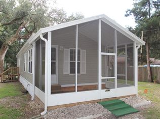 2281 Cr 401c, Lake Panasoffkee, FL 33538