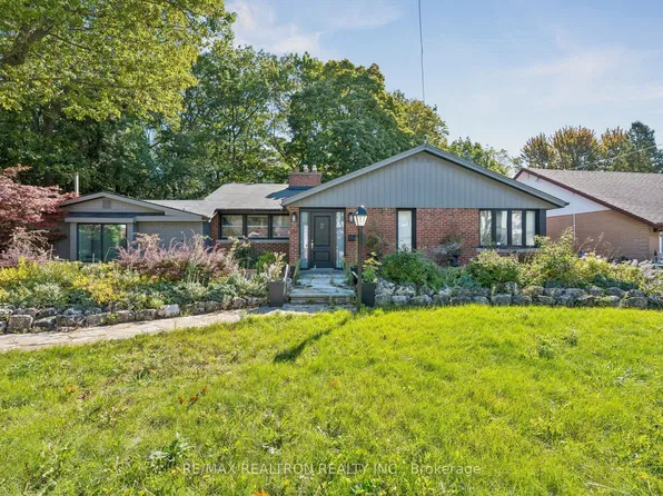 99 Midland Ave, Toronto, ON M1N 3Z8