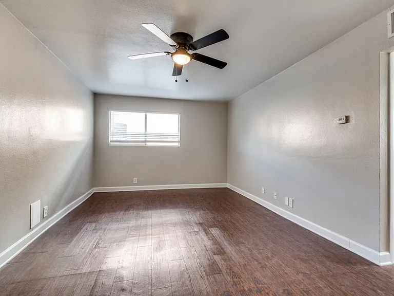 4915 Reiger Ave — Photo 13