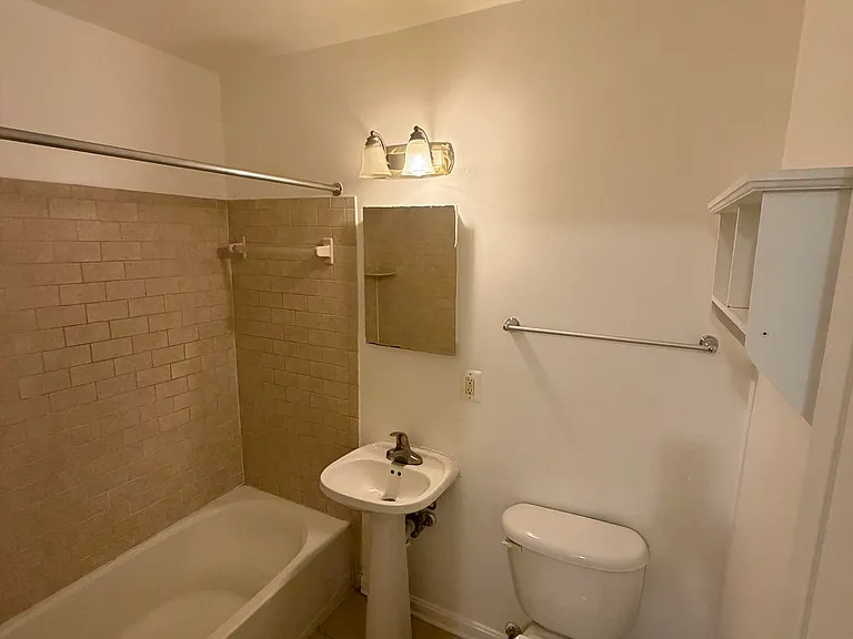 3107 Naylor Rd SE #301 — Photo 3