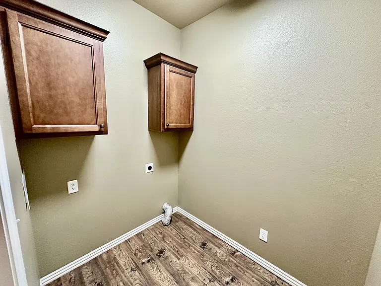 186 Old Farmington Rd — Photo 11