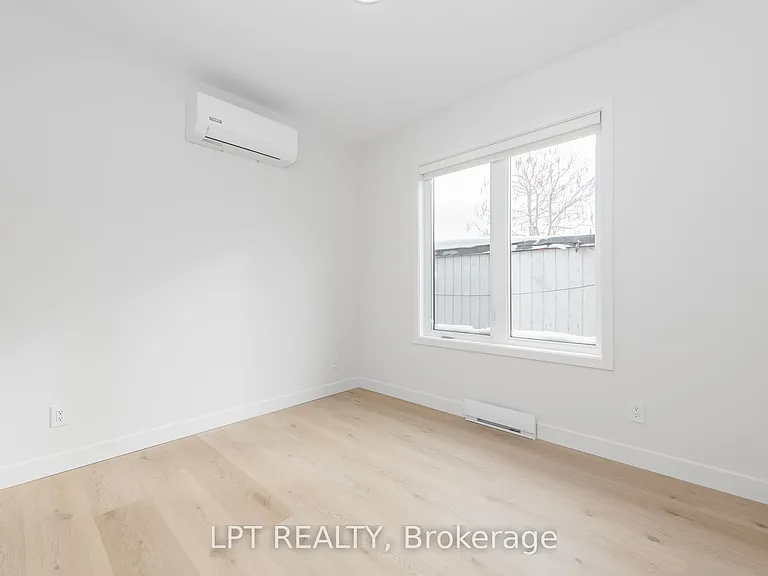 250 Shakespeare St #4 — Photo 12