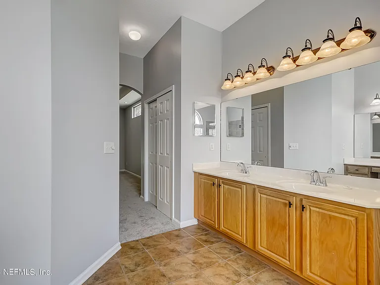 12197 Ripken Cir N — Photo 36