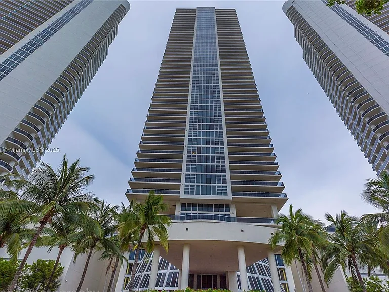 1830 S Ocean Dr #47F — Photo 3