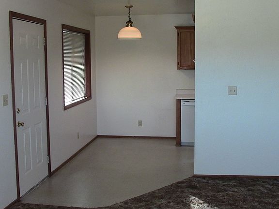 2nd image of 1025 Cousins St #C