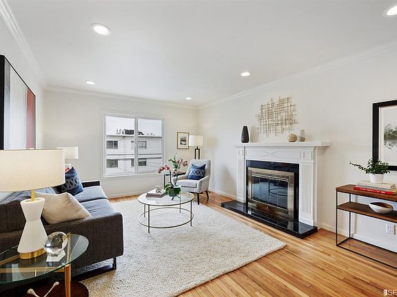 2nd image of 3617 Irving St