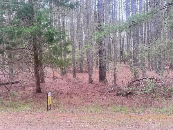 96 Knights Landing Dr, Heathsville, VA 22473