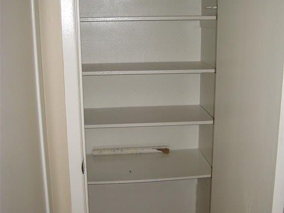 4th image of 3408 Antilles Dr