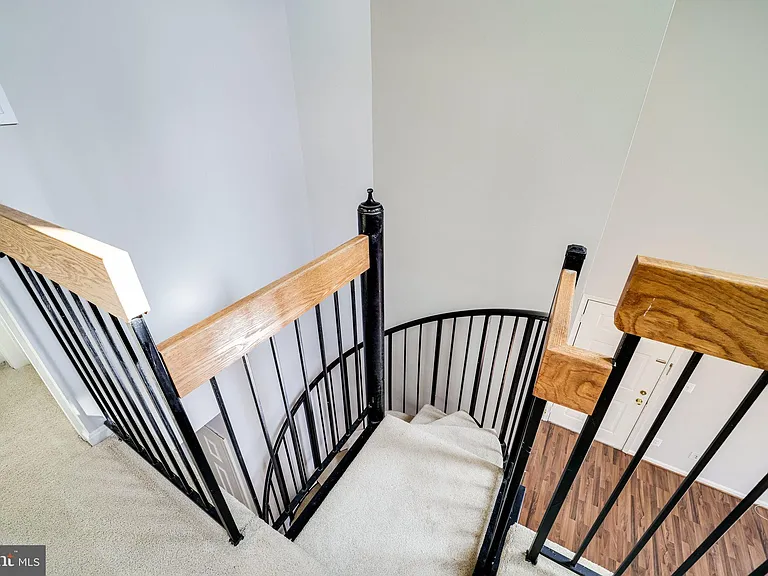 7012 Irwell Ln #14E — Photo 26