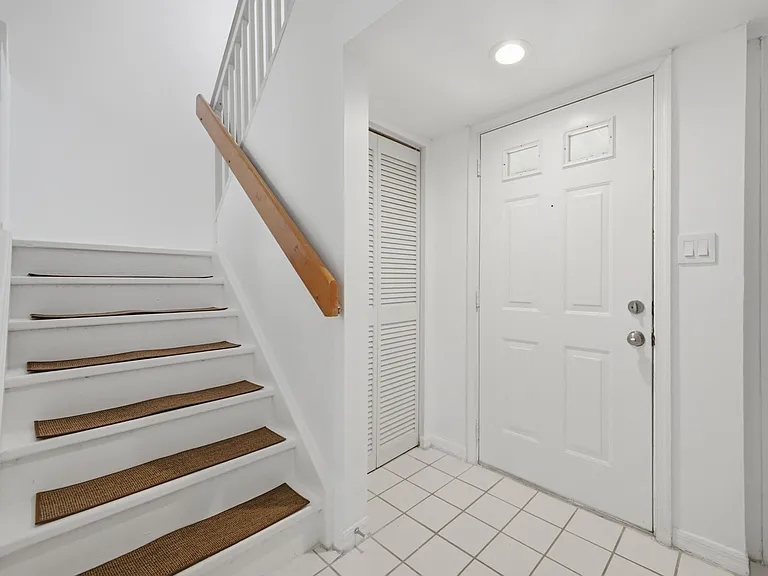 13215 Glenmoor Dr — Photo 9