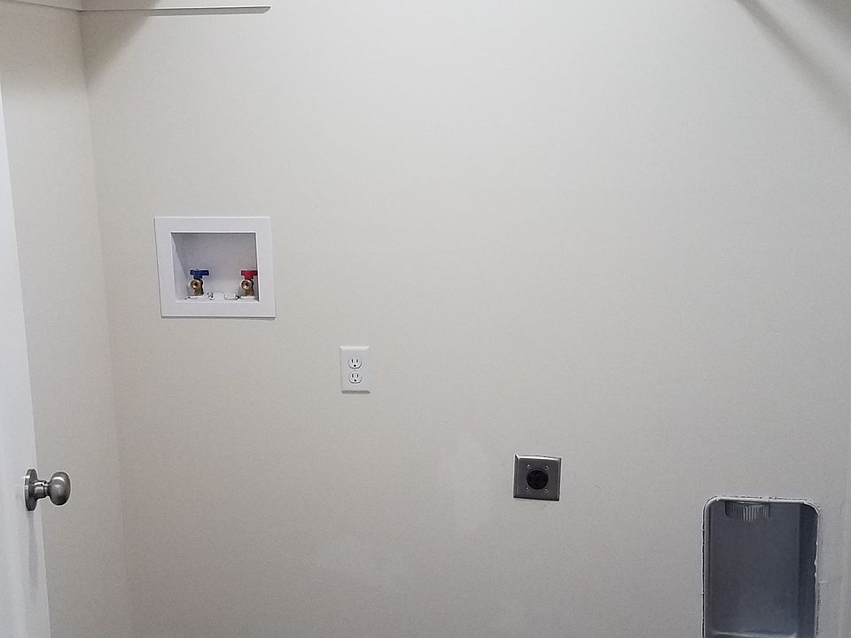 laundry room with washer-dryer hookups.