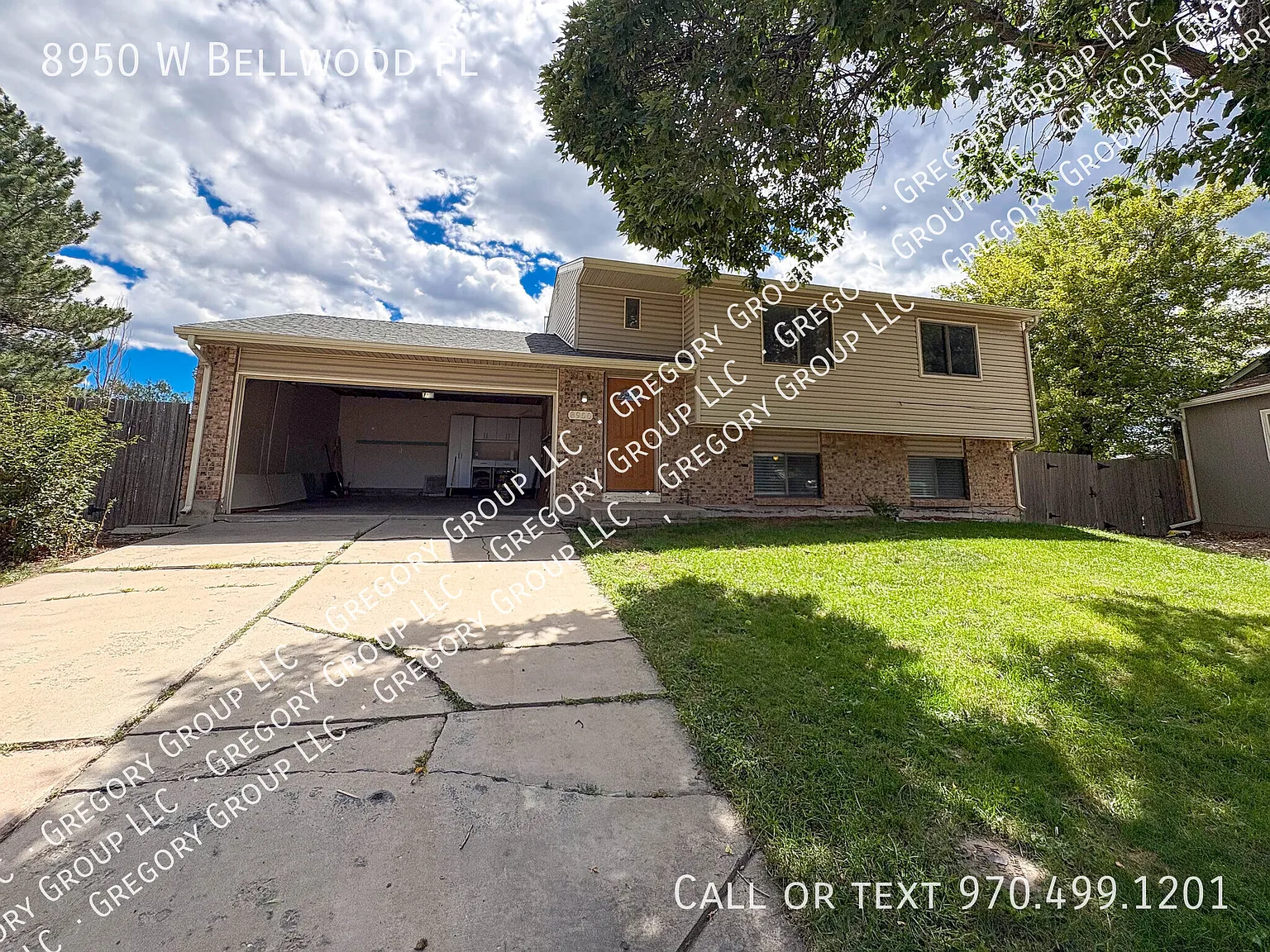 Conveniently Located 3Bed/2Bath — Photo 2