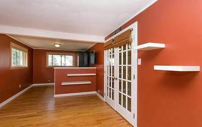 upstairs bedroom photo 2