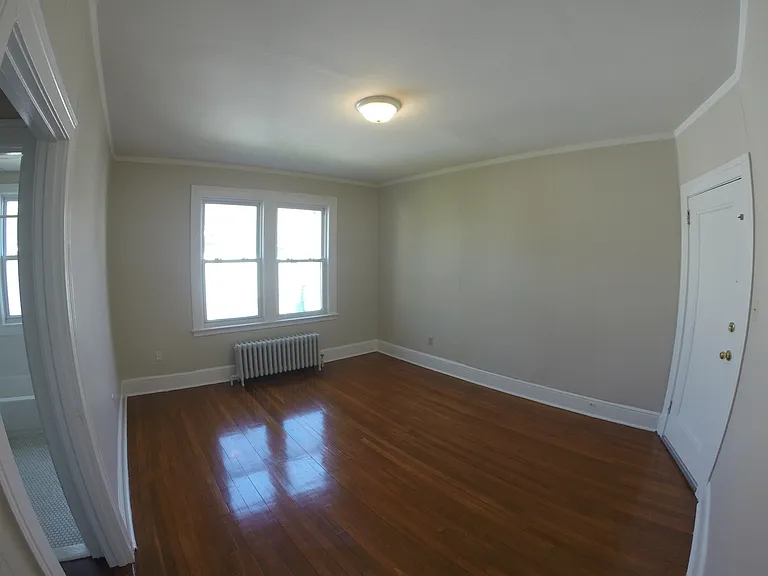 46 Grace St — Photo 18