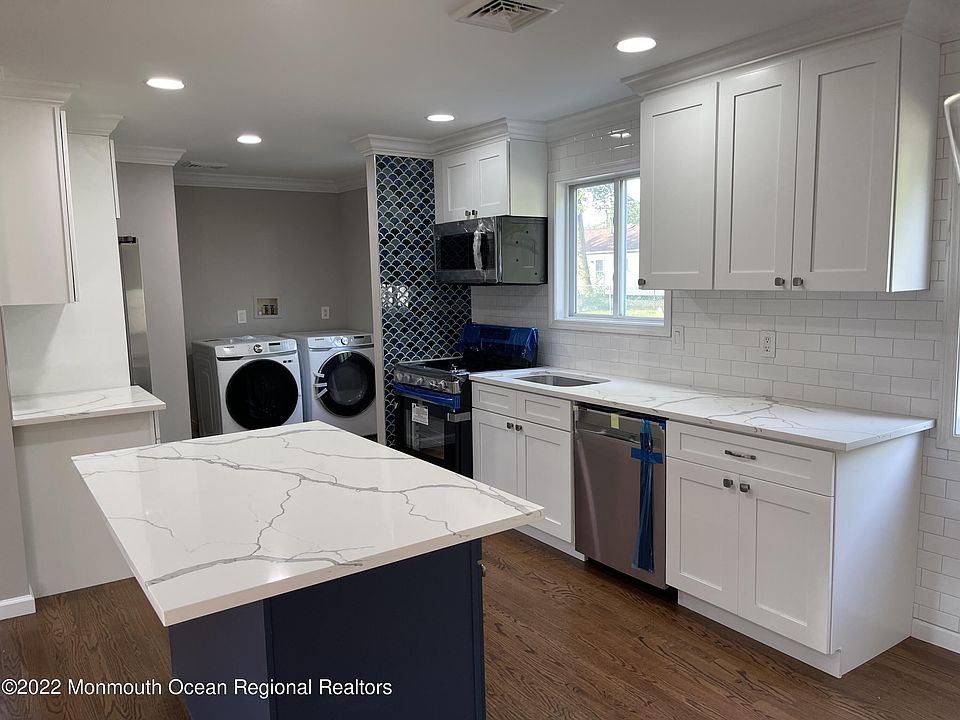 2nd image of 708 Coral Way