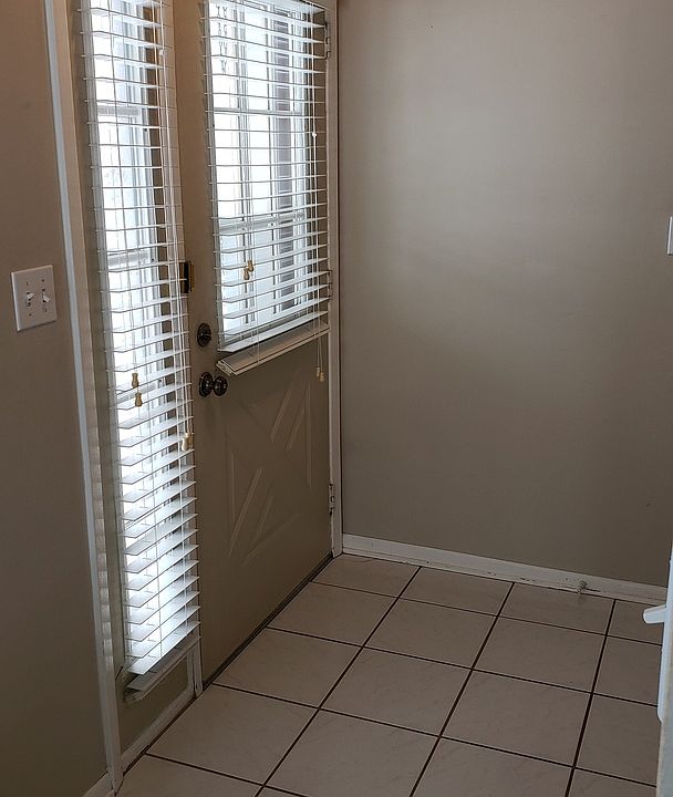 1st image of 1609 Durham Ct APT C