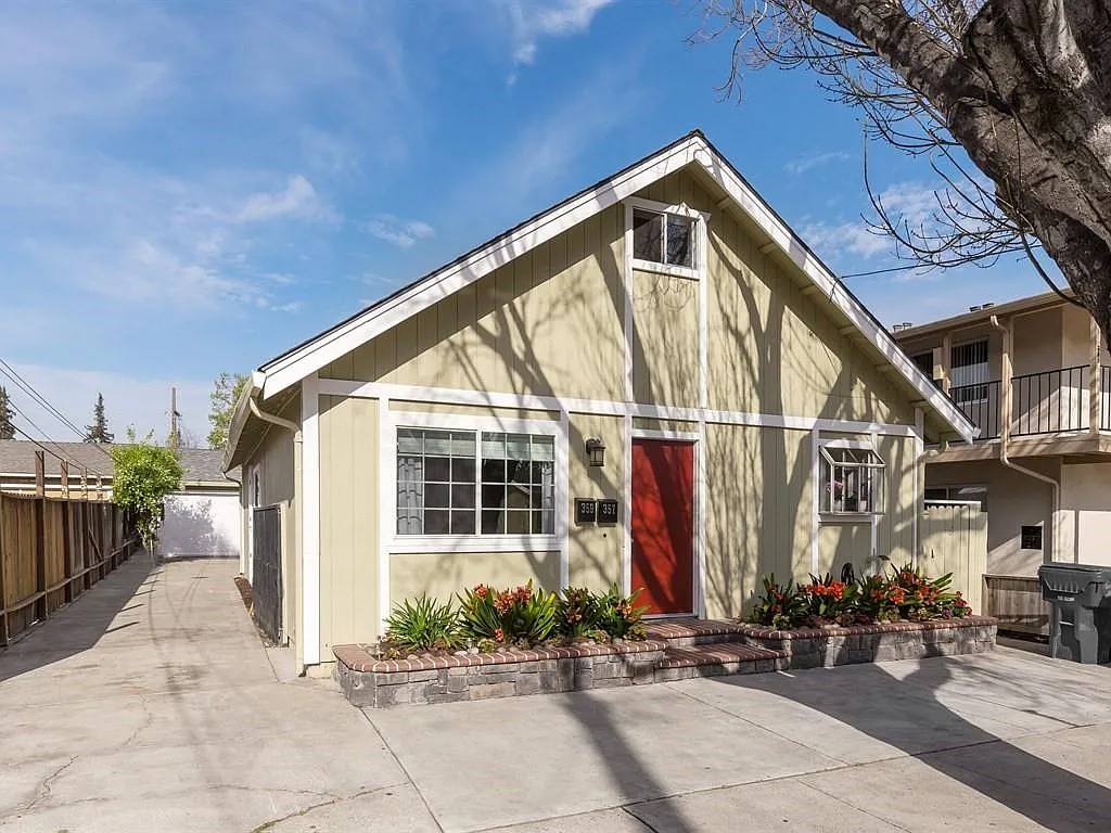 357 Leland Ave photo 1