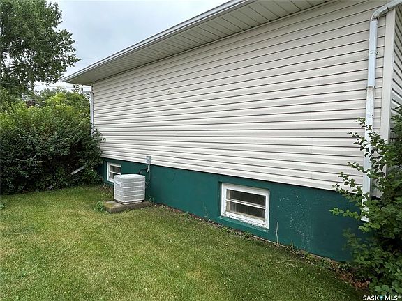 2nd image of 634 King St