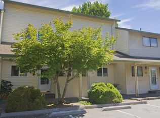 438 N Hayden Island Dr #112, Portland, OR