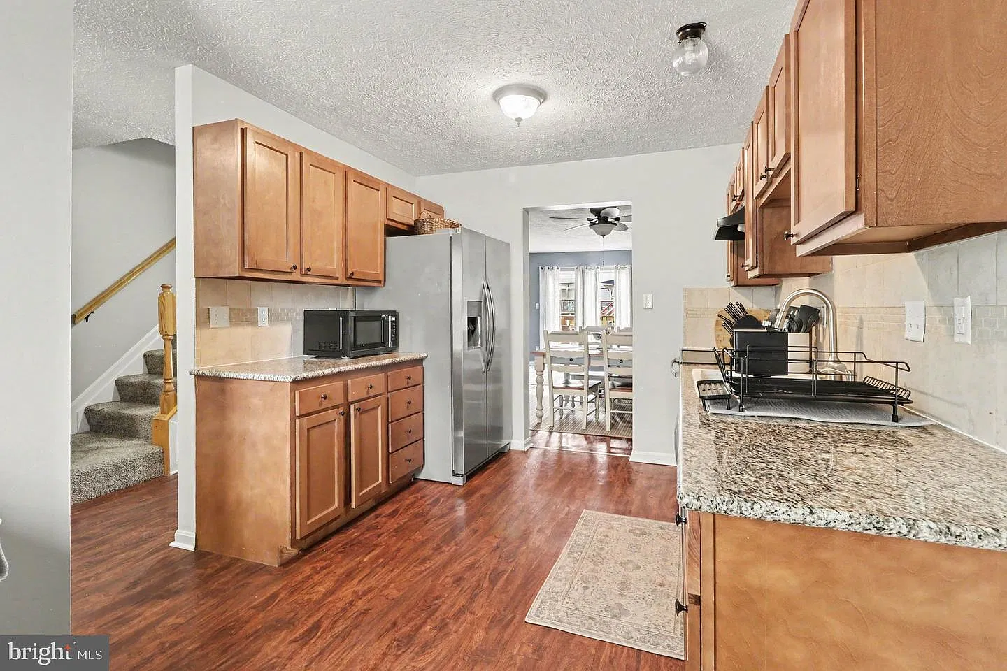 5 bed, 2.5 bath, 1980 sqft, $3,200 — Photo 3