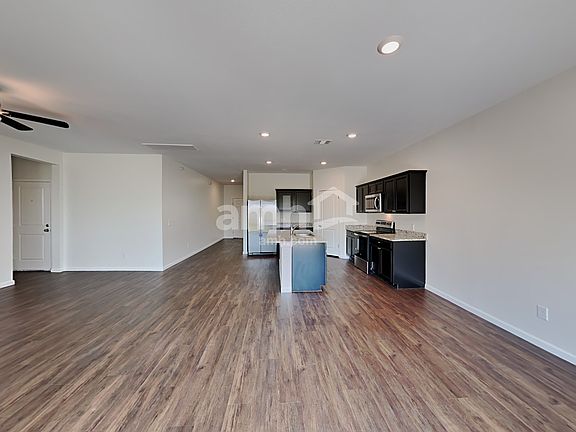 5th image of 5023 Highland Crest Dr