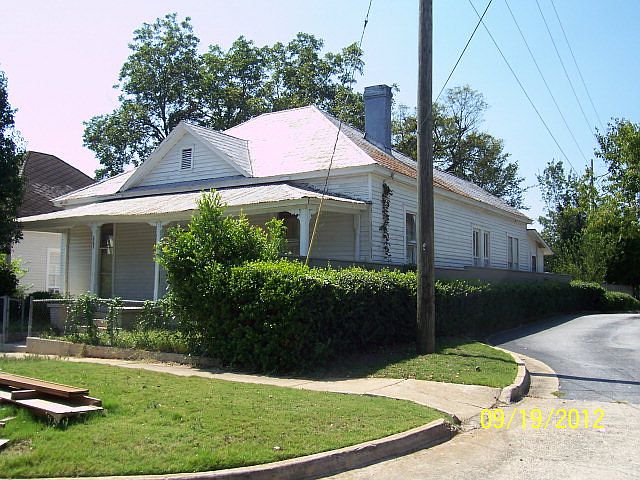 2nd image of 3619 3rd Ave