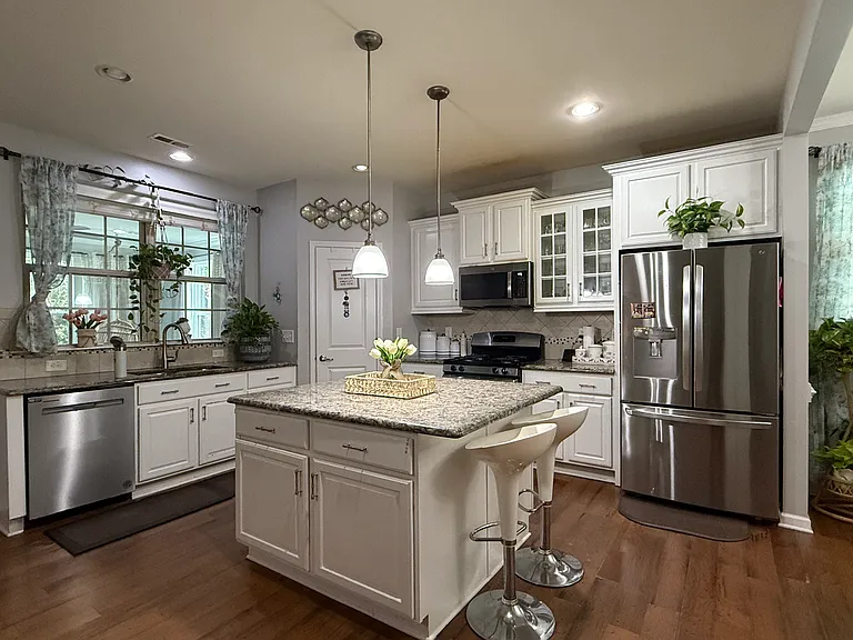 6000 Fryars Gate Ct — Photo 2