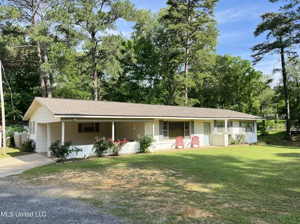 152 Old Place Rd, Florence, MS 39073