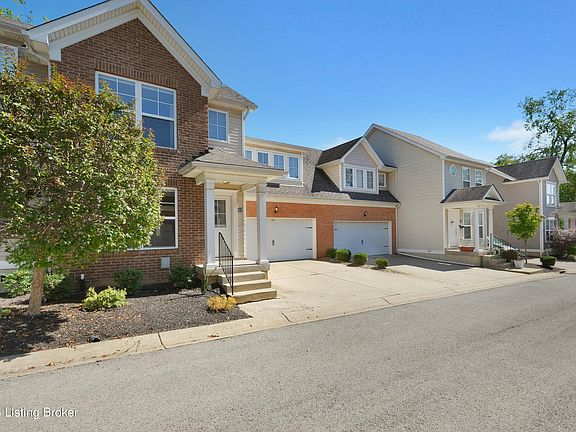 3rd image of 405 Clare Ln
