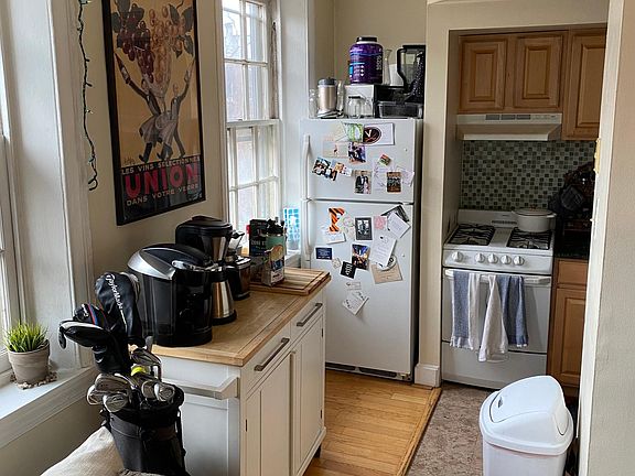 5th image of 917 Pine St #300