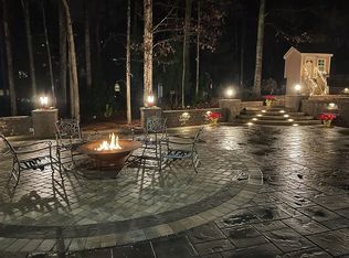 10932 Fox Hedge Rd, Matthews, NC 28105