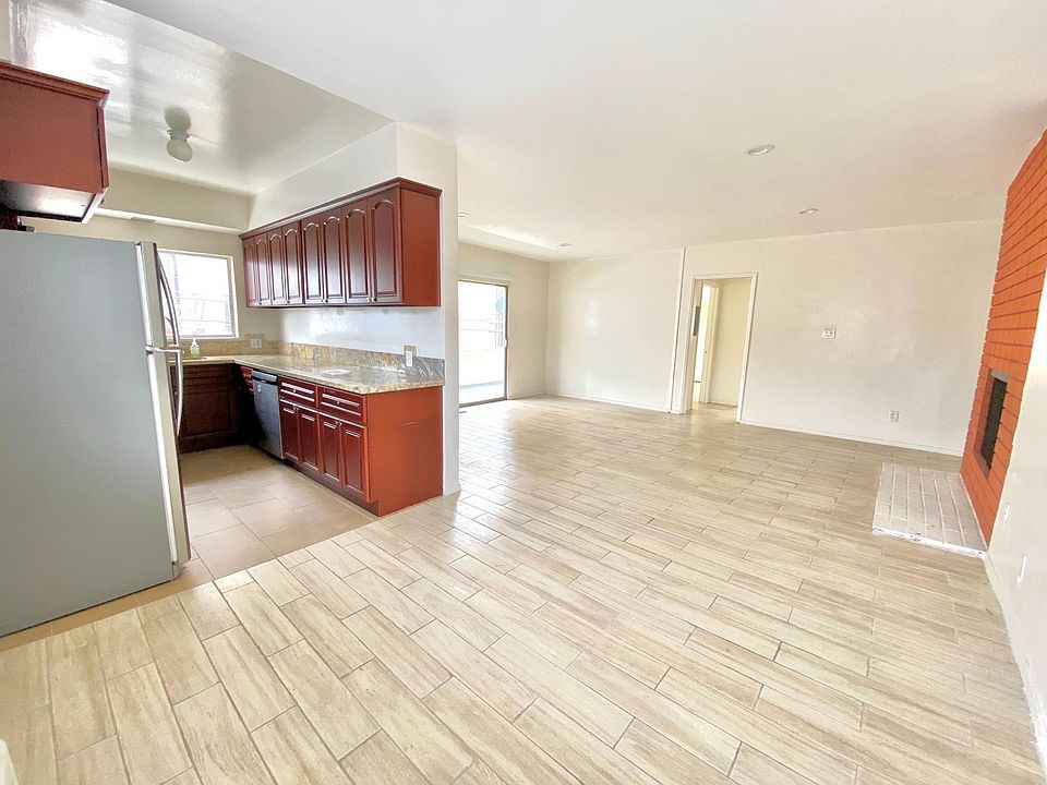1st image of 11722 Kiowa Ave #9