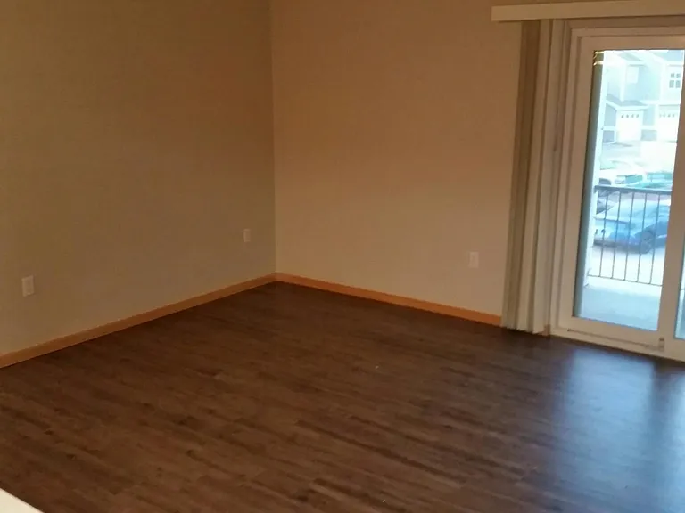 4245 Boardwalk Dr #B4 — Photo 5