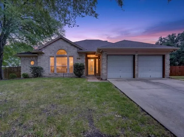 5400 Turtle River Ct, Fort Worth, TX 76137