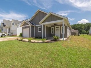 412 Sablewood Dr, Huger, SC 29450