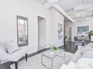 112 Benton St #403, Kitchener, ON N2G3H6