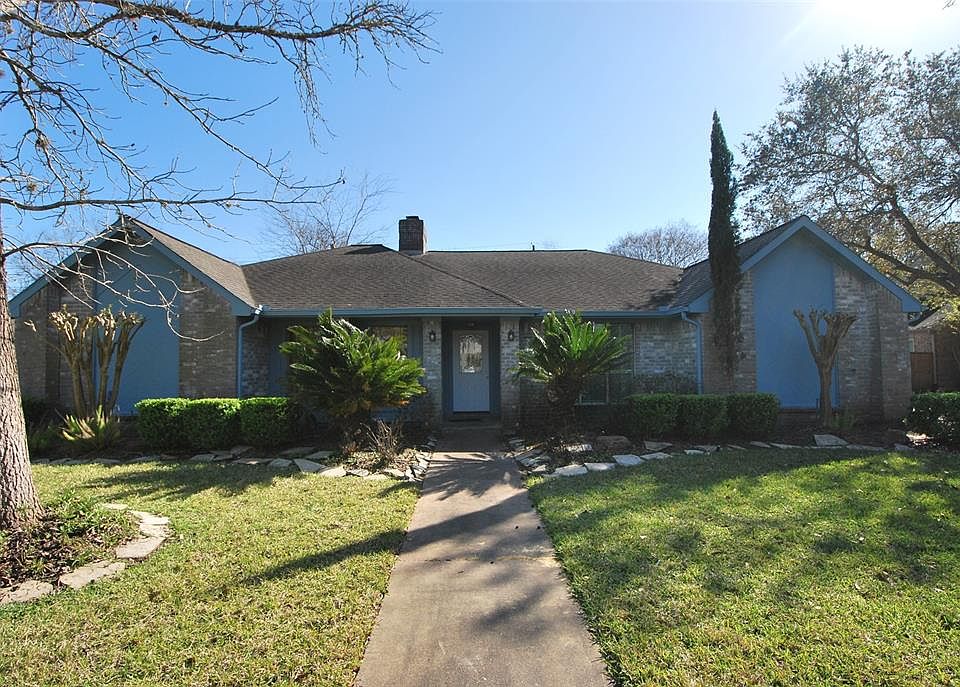 1st image of 2515 Glenn Lakes Ln