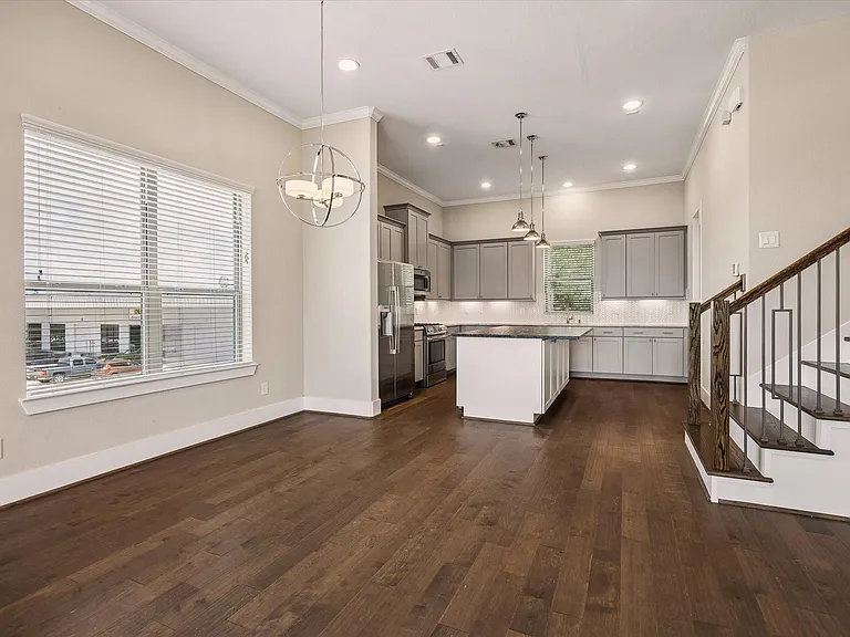 5912 E Post Oak Ln — Photo 4
