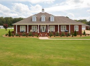 260 Nellie Ln, Savannah, TN 38372