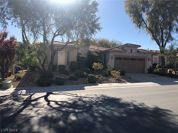 2nd image of 10439 Luna Magico Ave