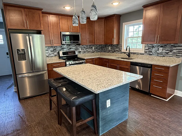 3208 East Ave #1 — Photo 2