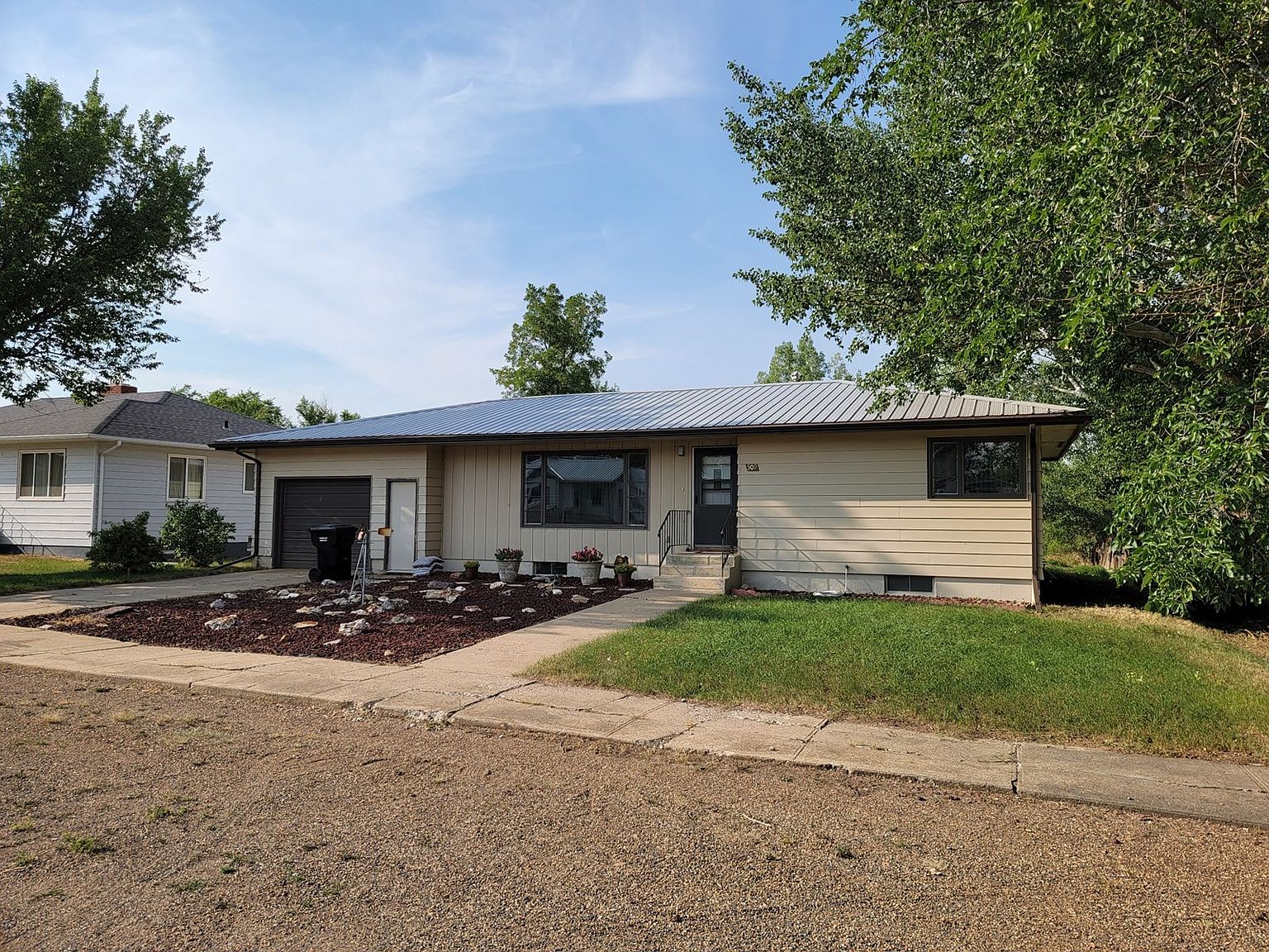 509 1st Ave SW, Wibaux, MT 59353 Zillow