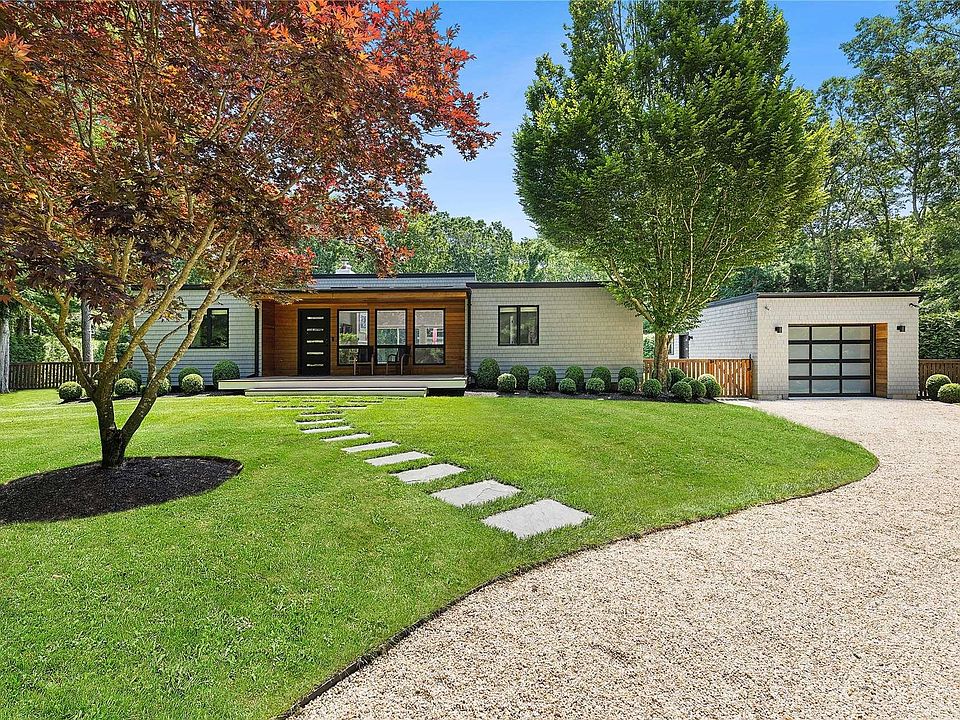 1st image of 27 Park Circle